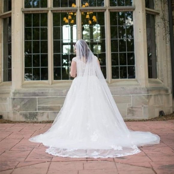Wedding Dress - Ivory and Sparkle! - Picture 6 of 6
